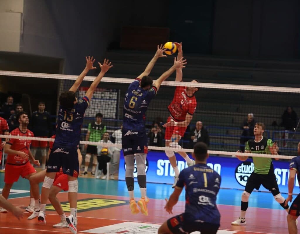Volley A2, Prisma La Cascina Taranto batte 3-2 in rimonta la corazzata Ravenna