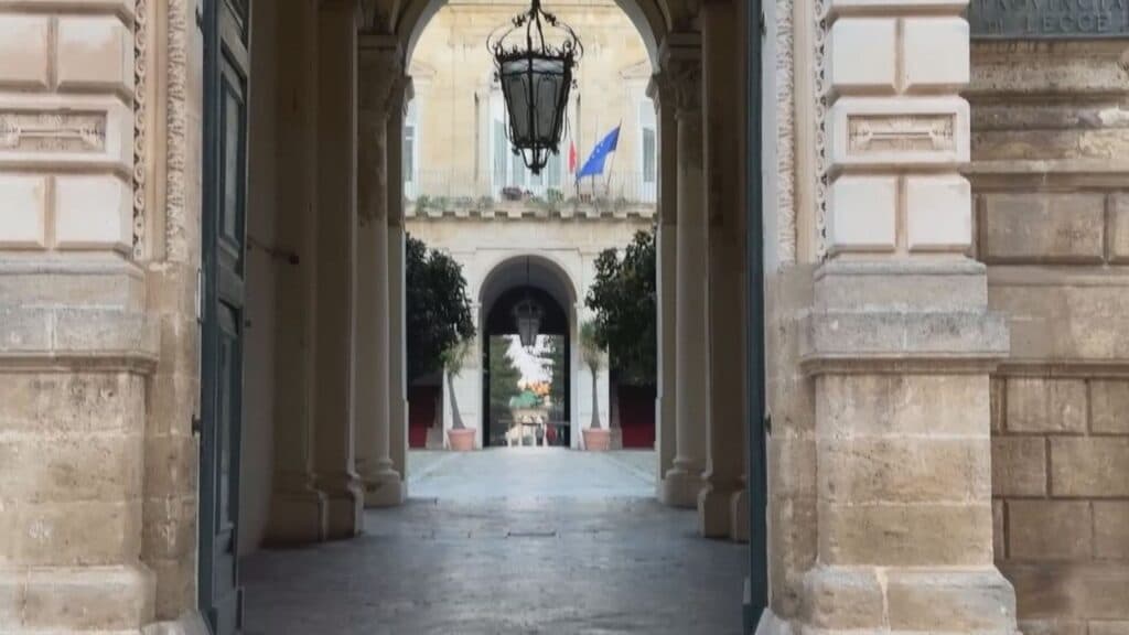 Provincia sfida Poli-Tarantino, si vota domani