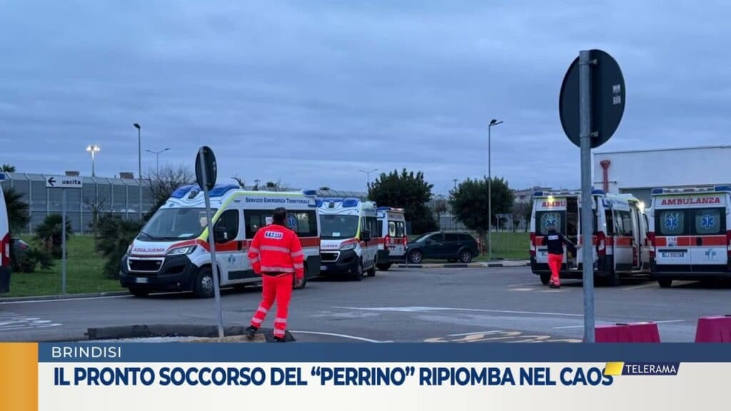 Il pronto soccorso del “Perrino” ripiomba nel caos