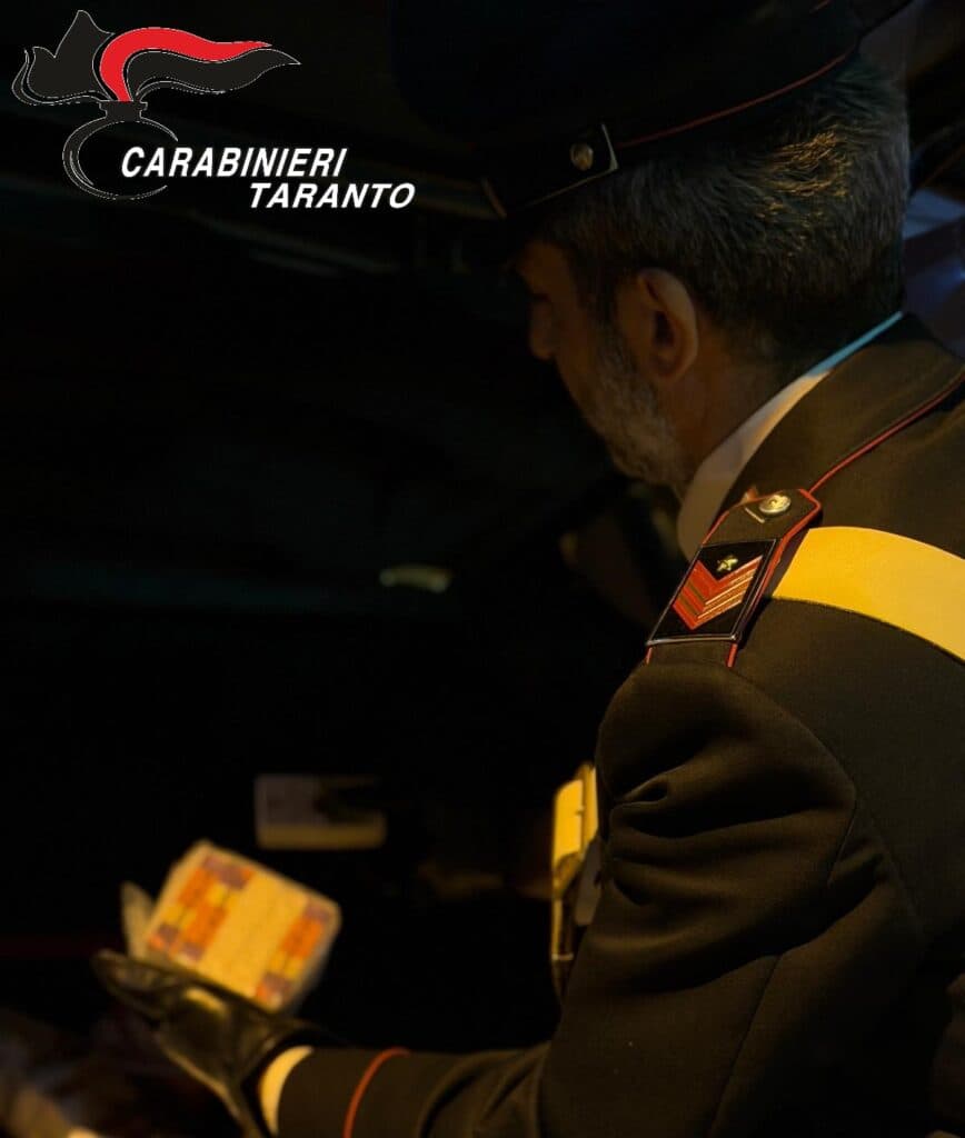 Massafra, sorpreso in auto con 5 kg di droga. Arrestato un 34enne