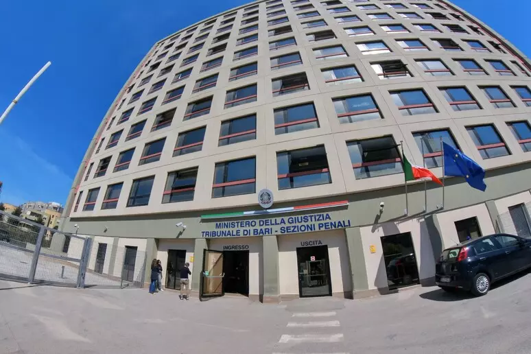 Bari: omicidio Ivan Lopez, chiesti ergastolo e condanna a 20 anni 