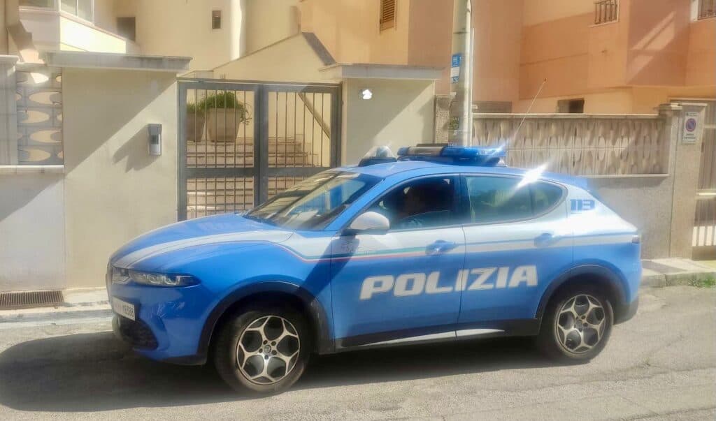 Gallipoli, irruzione armata in casa: arrestato un 17enne, denunciati due complici