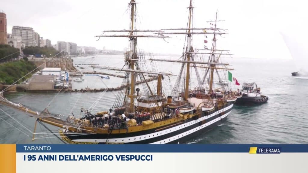 I 95 anni dell'Amerigo Vespucci: la nave più bella del mondo