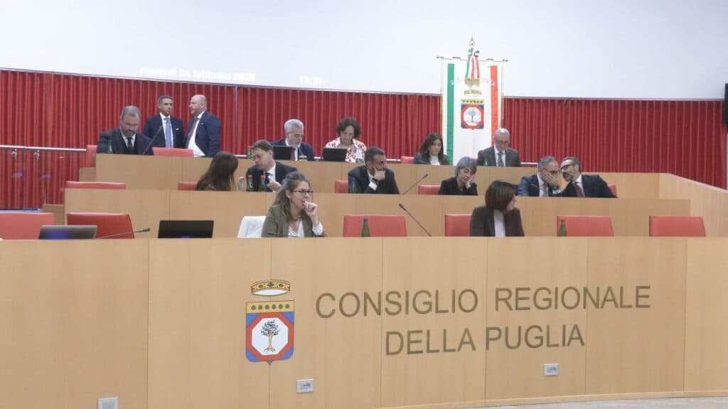 La Puglia si libera del debito con lo Stato, sì unanime dal Consiglio Regionale