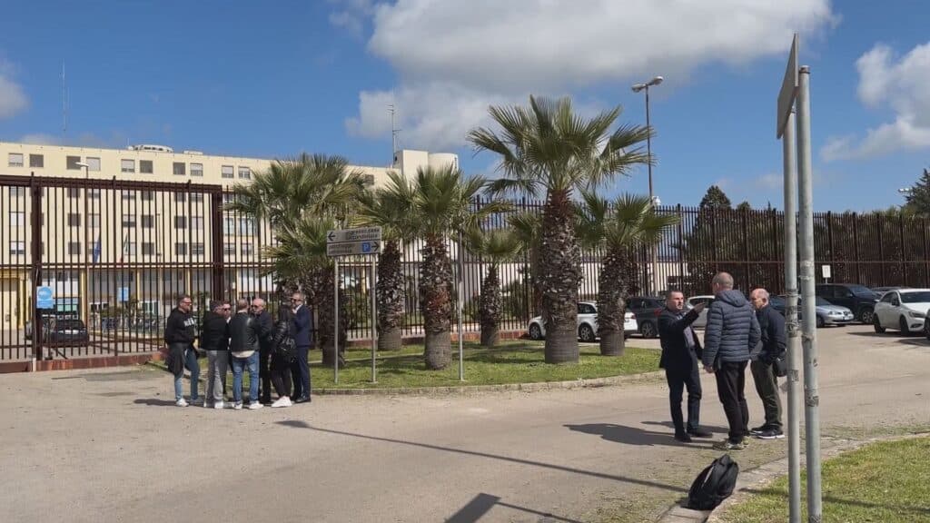 Polveriera carcere, a Lecce sit in di Osapp per denunciare sovraffollamento e carenza di personale