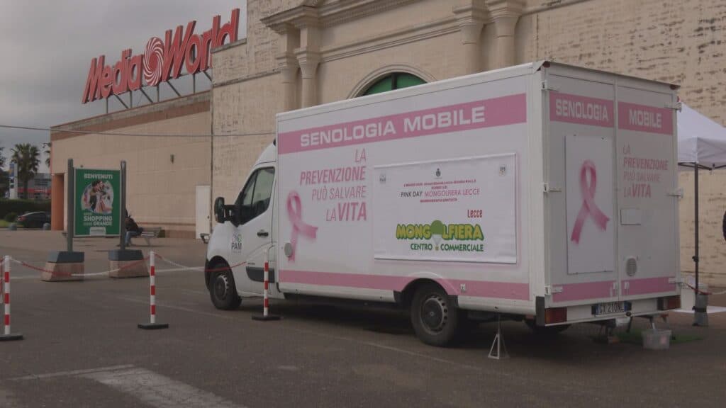 Prevenzione tumore al seno, al centro "Mongolfiera" mammografie gratuite con Pam Italia