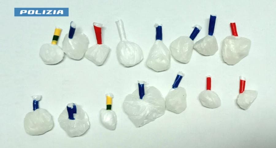 Taurisano, sorpreso con cocaina in auto e in casa: denunciato 27enne