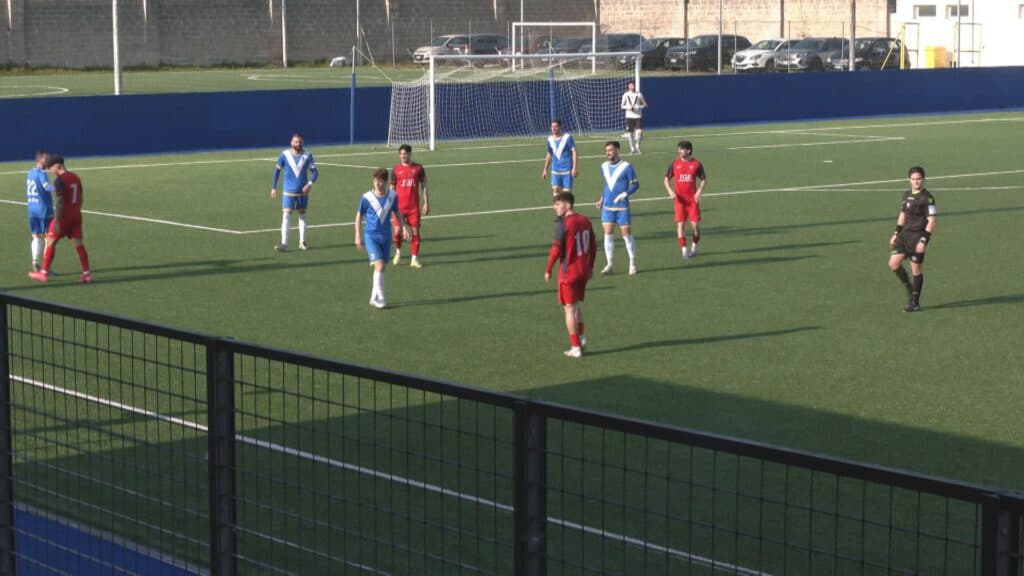 Eccellenza: Il Brindisi non perde colpi: 2-0 a Novoli. Bisceglie: 12 gol alla Virtus Mola. Pari del Taranto