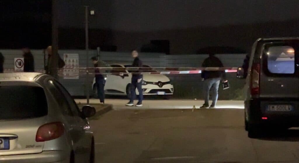 Copertino, agguato tra la gente: muore 50enne