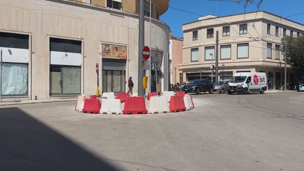 Chiusura viale XXV luglio, partito il cantiere per il doppio senso di marcia in viale Marconi