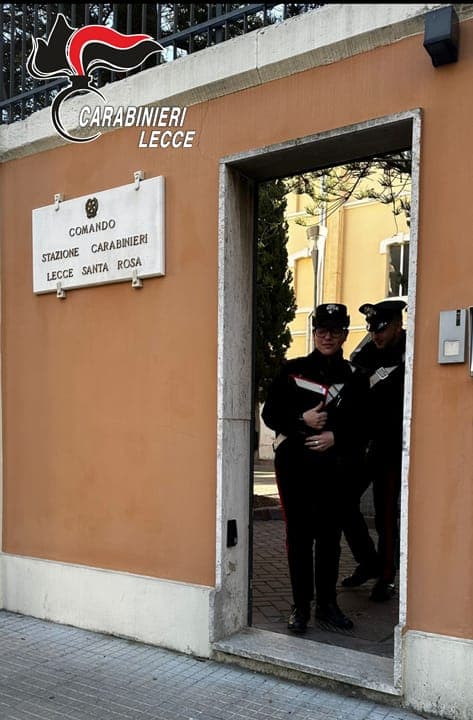 Lecce, rapine dopo l'appuntamento sulle app di incontri: arrestato 44enne