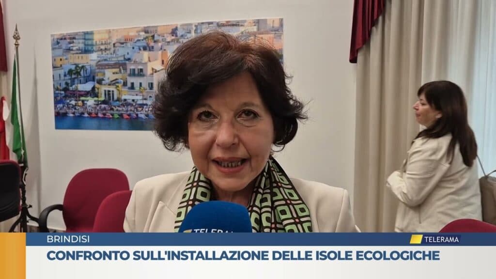 Confronto a Brindisi sull'installazione delle isole ecologiche