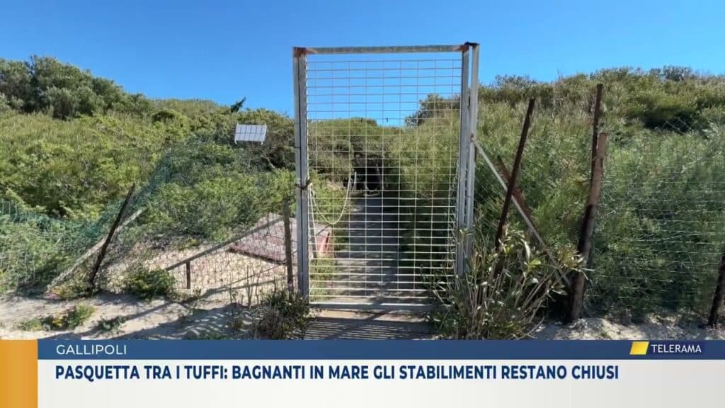 Pasquetta tra i tuffi a Gallipoli: bagnanti in mare ma gli stabilimenti restano chiusi