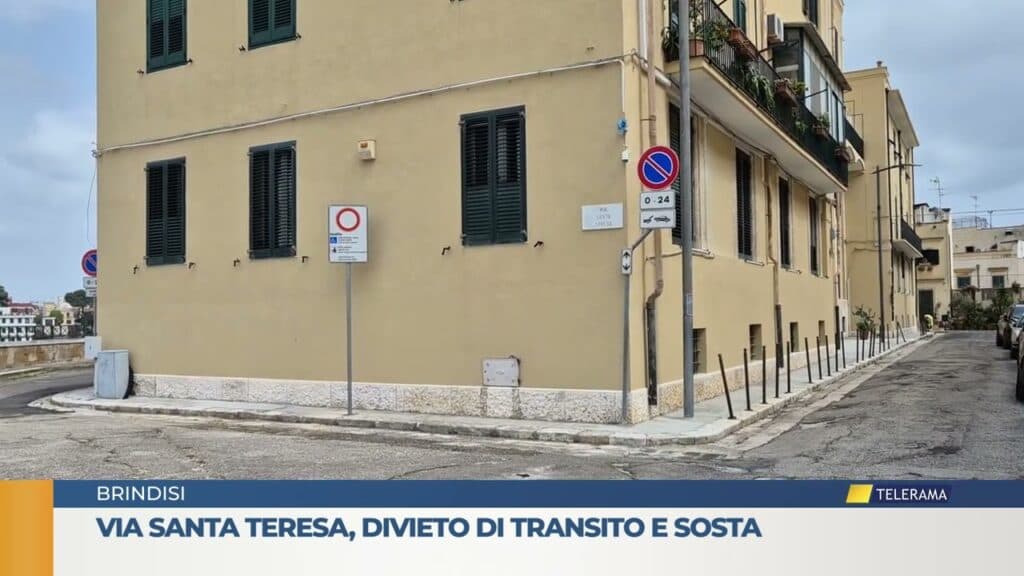 Via Santa Teresa, divieto di transito e sosta