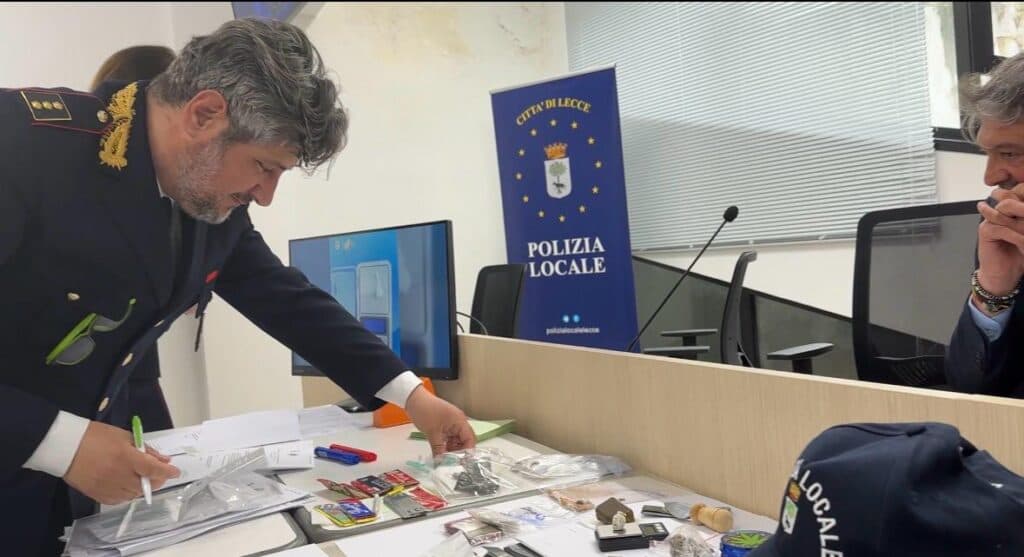 Droga e coltelli a scuola, Poli Bortone: “Lecce non è più sicura”