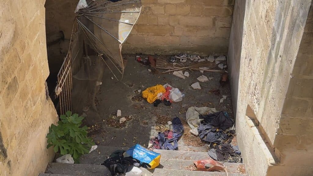 Villa comunale, vandalizzato il rifugio antiaereo della Seconda guerra mondiale