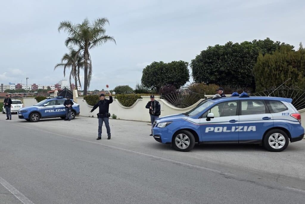 Controlli della polizia a Lecce e hinterland: scattano segnalazioni e una denuncia