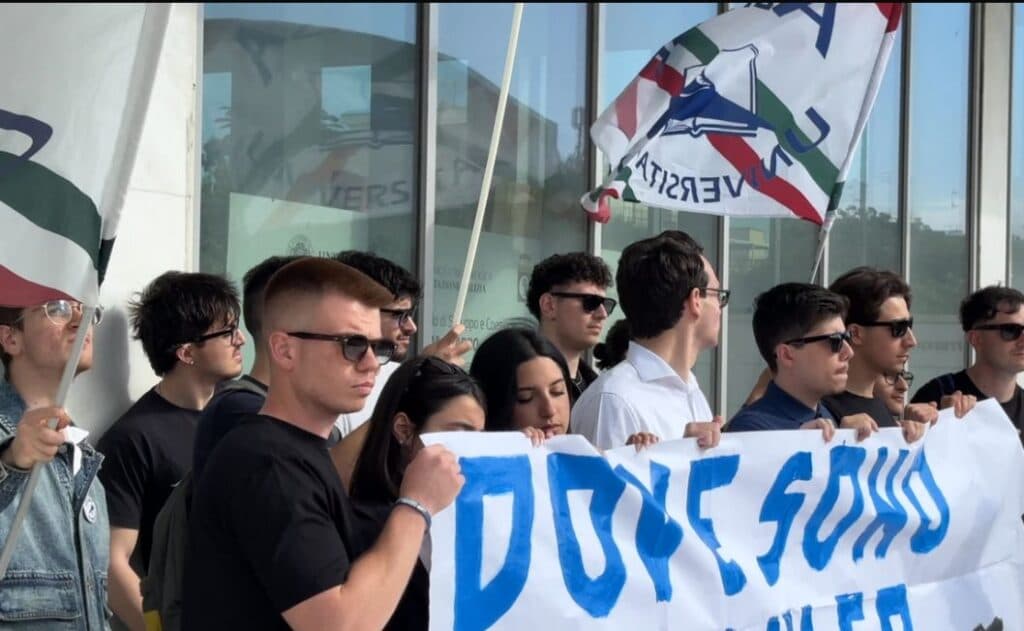 Università del Salento, protesta di Azione Universitaria: "Basta ritardi nei lavori dei plessi"