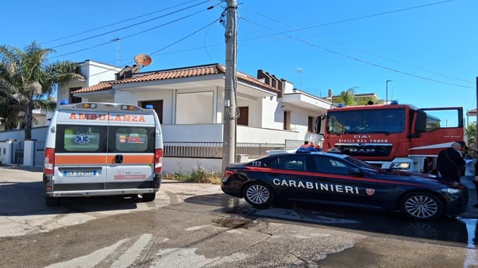 Taurisano, fiamme in abitazione: salvi padre e figlia