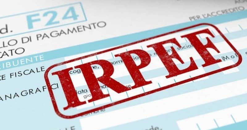 Buco sanità: centrodestra in piazza contro aumento Irpef