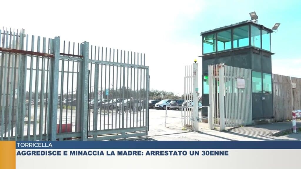 Minaccia e aggredisce la madre: 30enne arrestato a Torricella