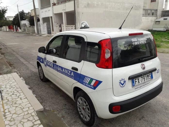 Tentato furto all’MD di Lecce, ladri messi in fuga dall’allarme