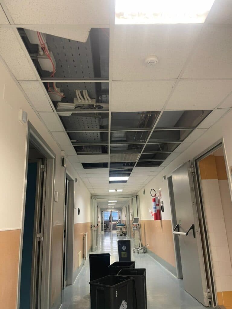 Infettivi Fazzi, ancora disagi: controsoffitto pericolante e niente aria condizionata