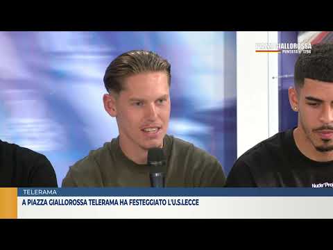 Piazza Giallorossa ha festeggiato l'U.S. Lecce