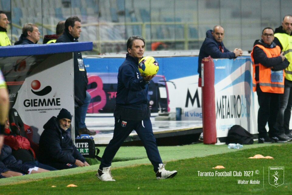 Mister Ezio Capuano allenatore del Taranto