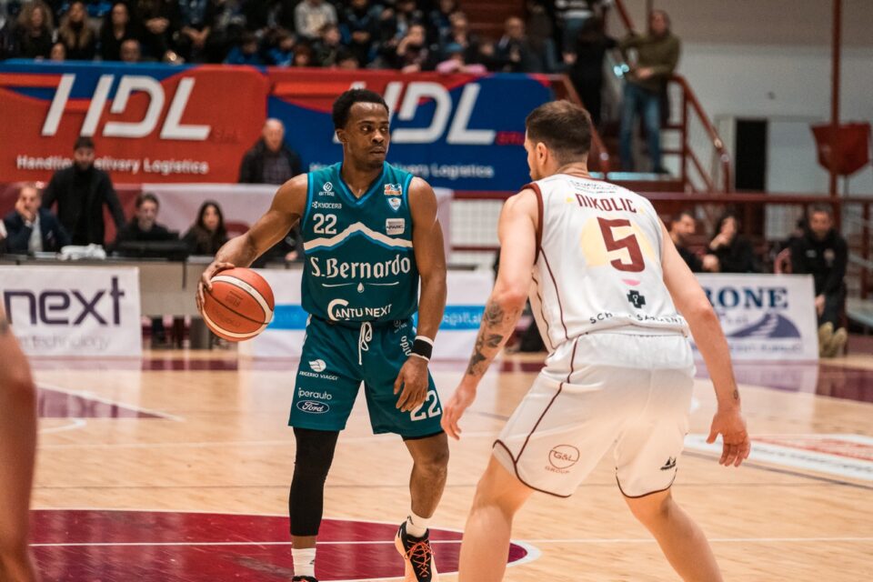 Nardò - Cantù a2 di basket