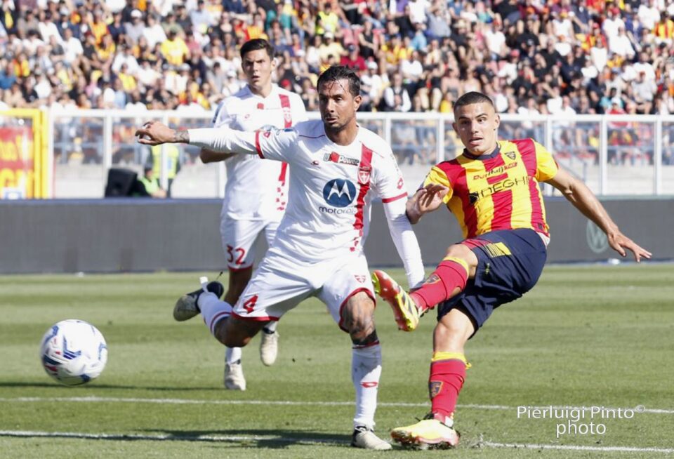 Lecce -Monza, il gol di Krstovic
