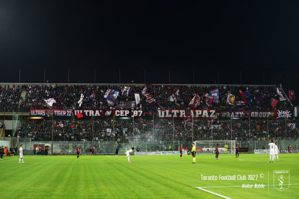 Taranto - Latina, stadi Iacovone, foto Walter Nobile