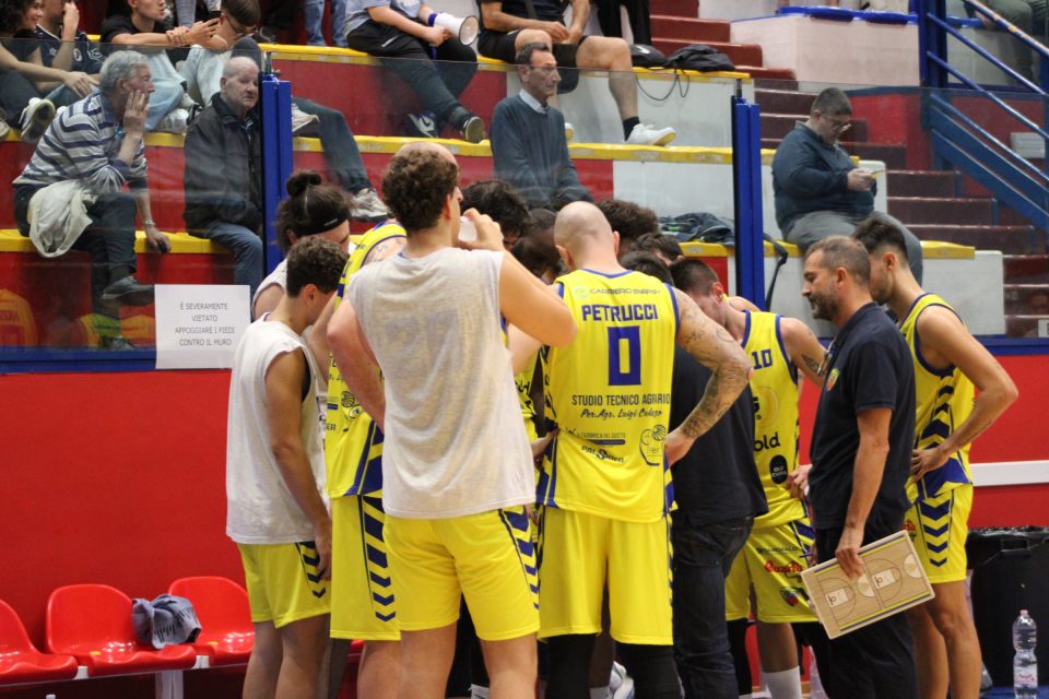 Nuova Pallacanestro Monteroni esordio vincente a Molgetta 2024-25