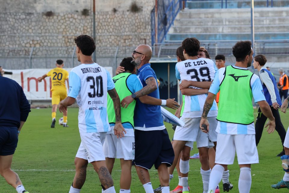 Virtus Francavilla, esultanza con Ginestra