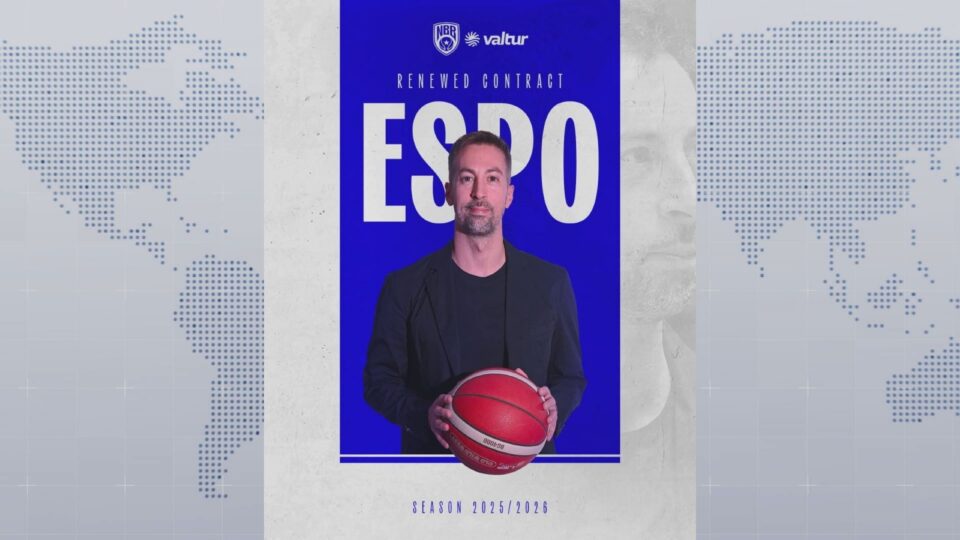 Il vice allenatore Esposito ha rinnovato