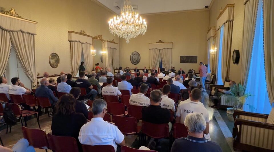 Incendi boschivi, strategie condivise e task force dal tavolo tecnico in Prefettura