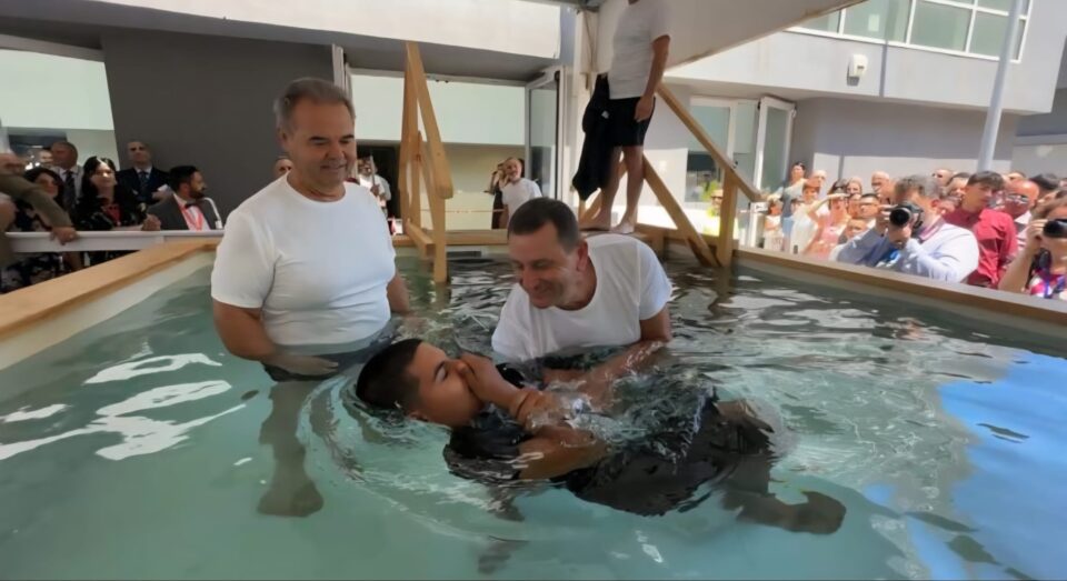 Battesimo Testimoni di Geova a Bari